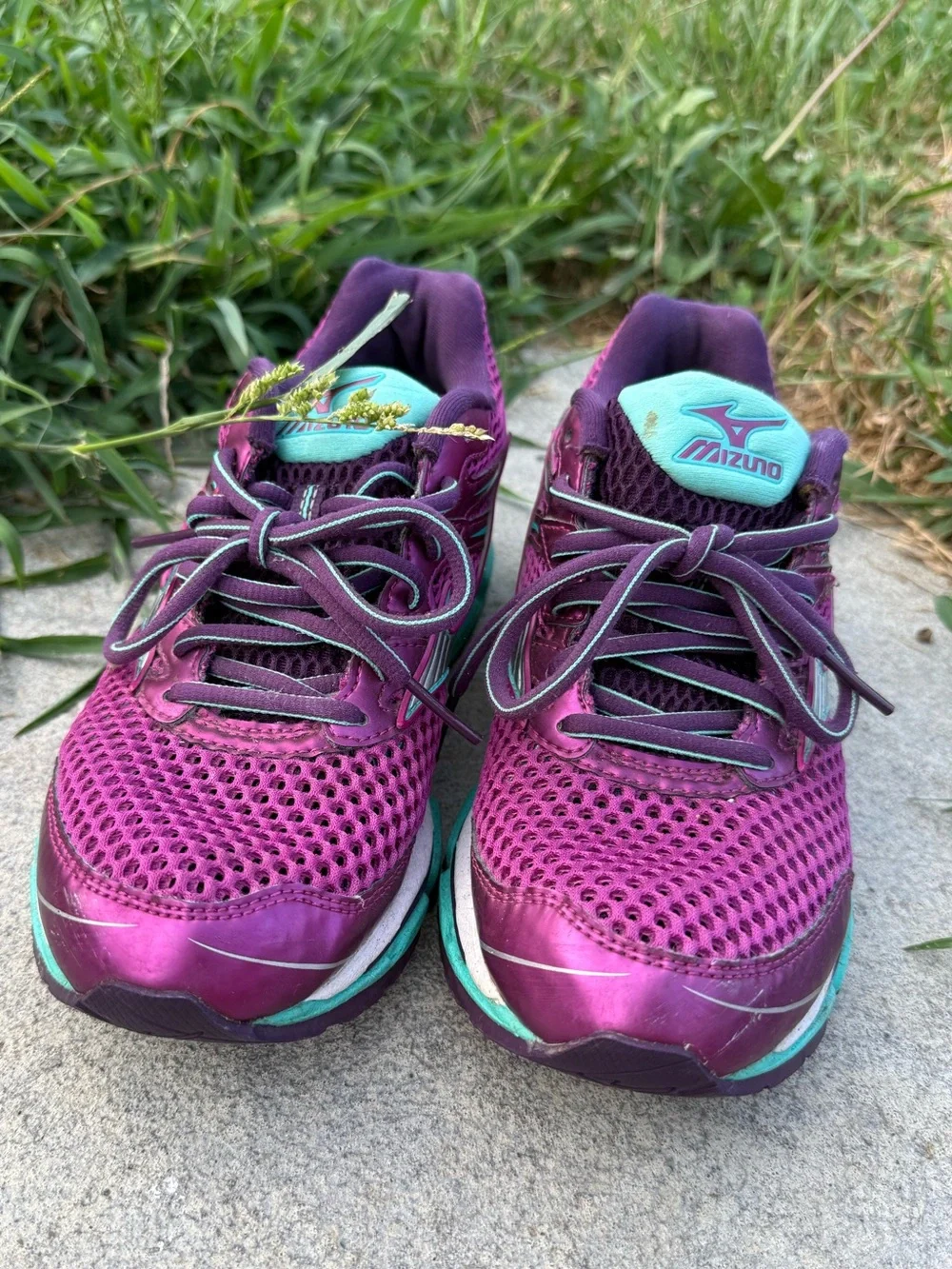 Mizuno Womens 8 Wave Enigma 5 Purple Teal Low Top Fabric Running Shoes
